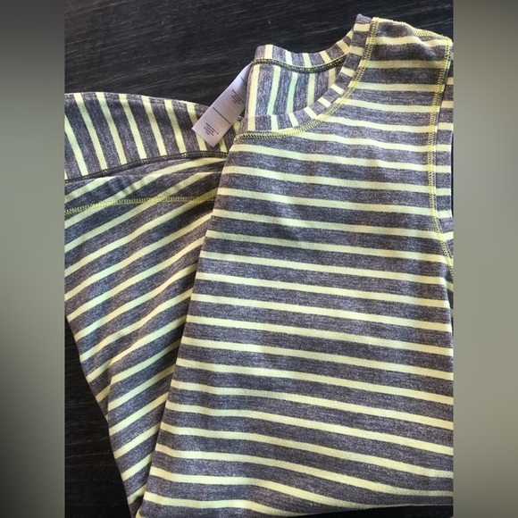 Ivivva Lululemon Athletica Girl’s Size 14 Striped Curved Hem Tank Top - Picture 9 of 9